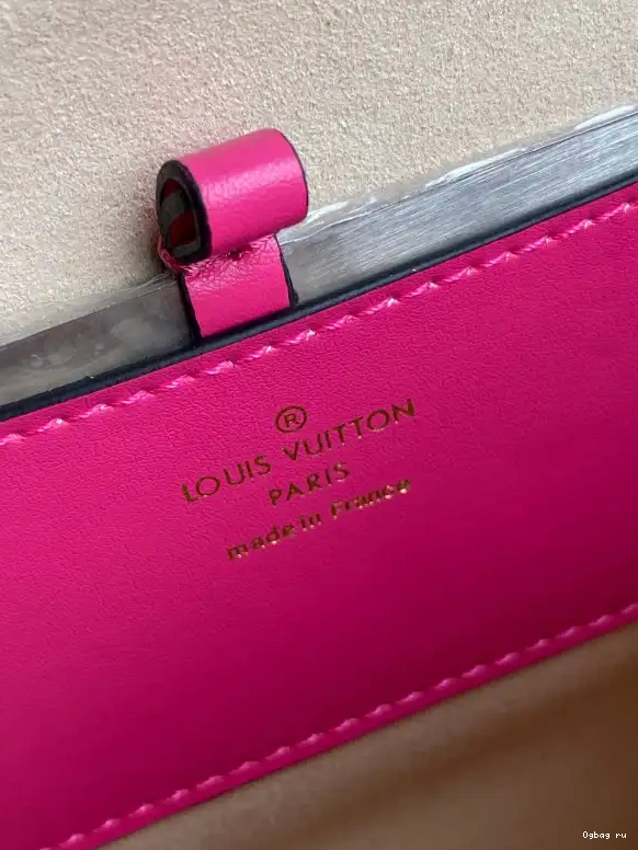 VUITTON TWIST LOUIS MM 0503